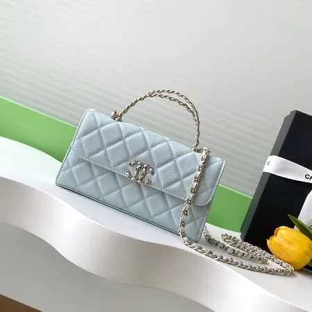 シャネル ショルダーバッグ