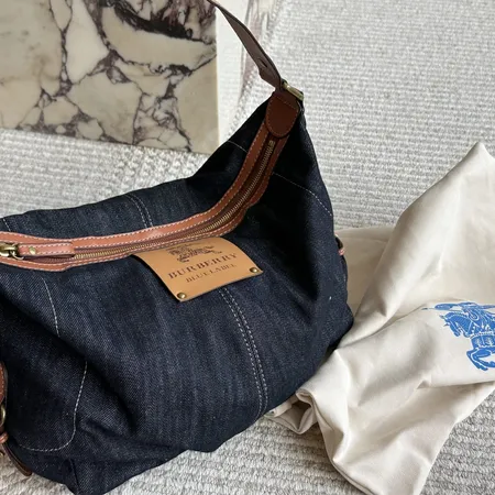 バーバリー ス ショルダーバッグ