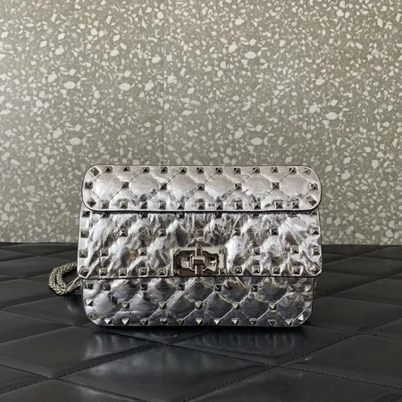 ヴァレンティノ ショルダーバッグ