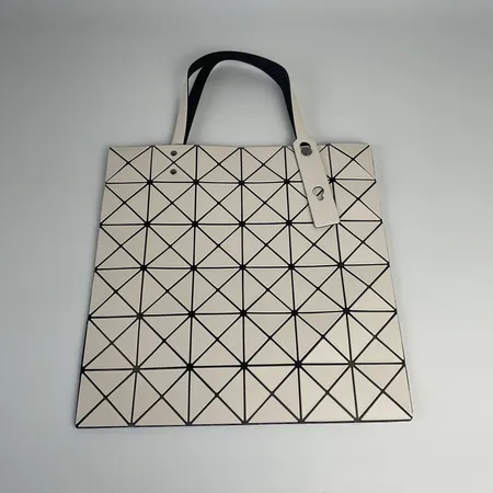 イッセイ ミヤケ ハンドバッグ