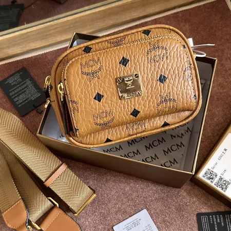 エムシーエム ショルダーバッグ