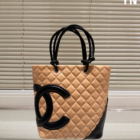 シャネル ハンドバッグ