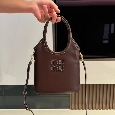 ミュウミュウ ハンドバッグ