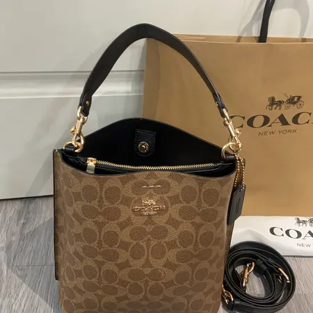 コーチ ショルダーバッグ