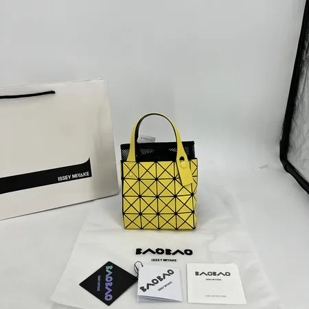 イッセイ ミヤケ ハンドバッグ