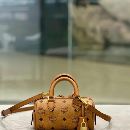 エムシーエム ハンドバッグ