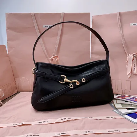 ミュウミュウ ショルダーバッグ