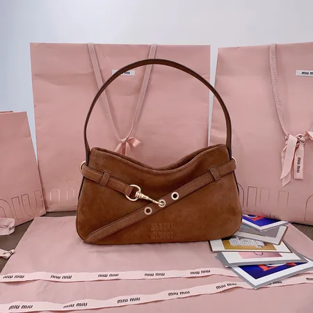 ミュウミュウ ショルダーバッグ