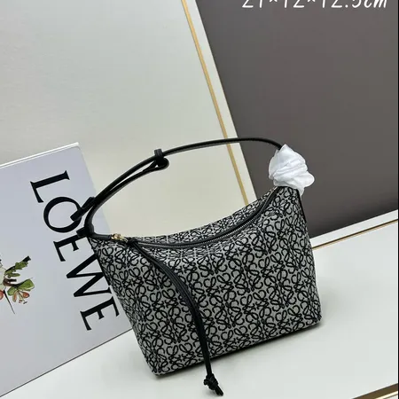 ロエベ ショルダーバッグ