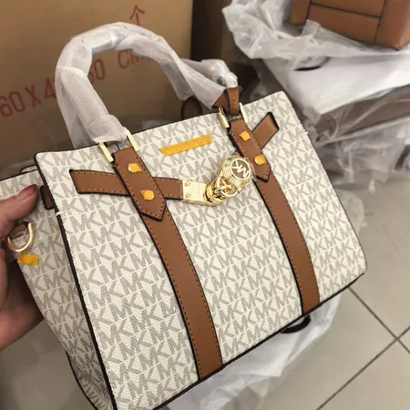 マイケルコース ハンドバッグ