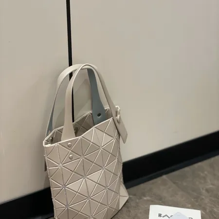 イッセイ ミヤケ ハンドバッグ