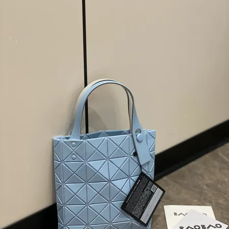 イッセイ ミヤケ ハンドバッグ