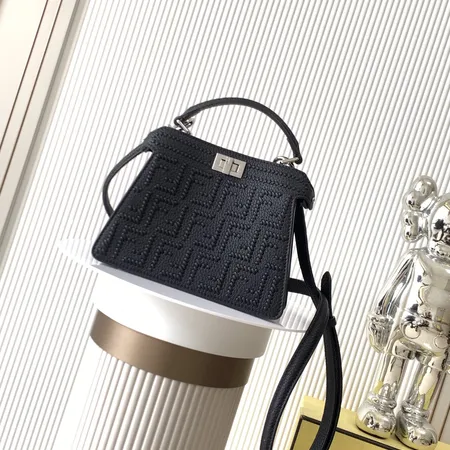 フェンディ ハンドバッグ