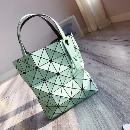 イッセイ ミヤケ ハンドバッグ