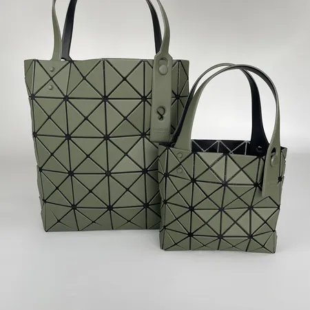 イッセイ ミヤケ ハンドバッグ