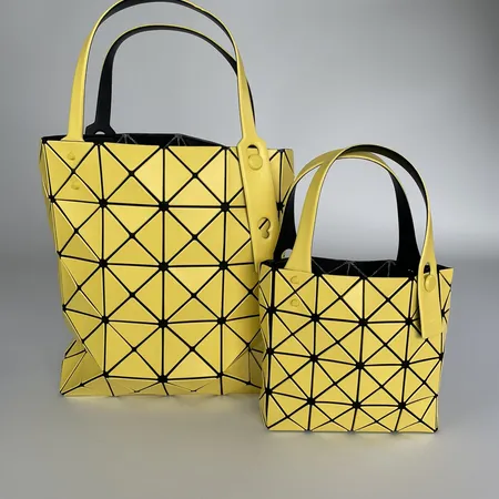 イッセイ ミヤケ ハンドバッグ