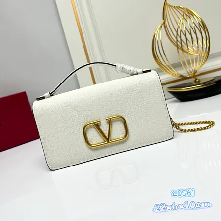 ヴァレンティノ ハンドバッグ