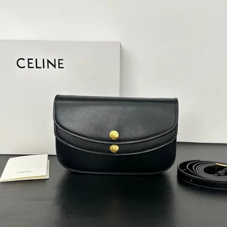 セリーヌ ショルダーバッグ