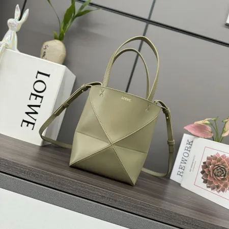 ロエベ ハンドバッグ