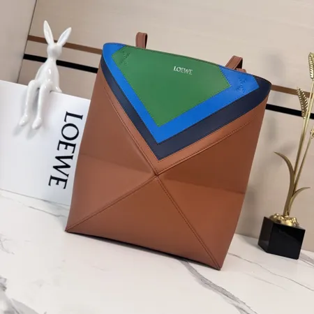 ロエベ ハンドバッグ