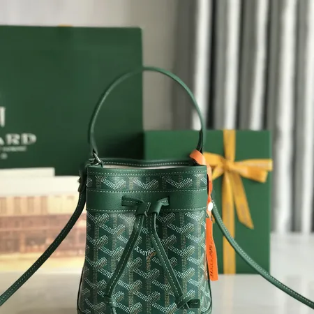 マイケルコース ショルダーバッグ