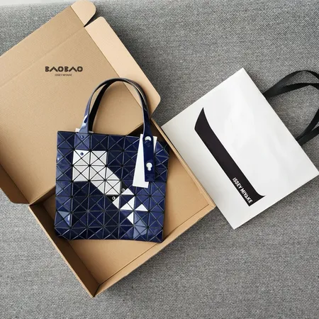 イッセイ ミヤケ ハンドバッグ