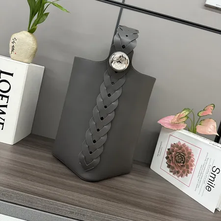 ロエベ ハンドバッグ