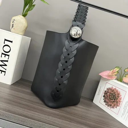 ロエベ ハンドバッグ