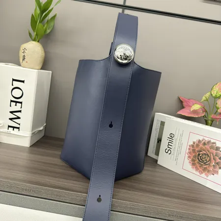 ロエベ ハンドバッグ