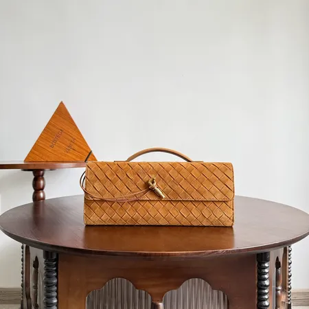 ボッテガ ヴェネタ ハンドバッグ