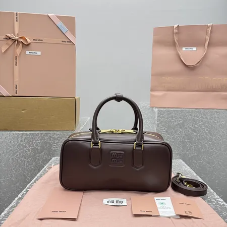 ミュウミュウ ハンドバッグ