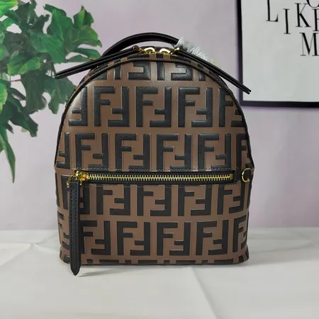 フェンディ リュックサック