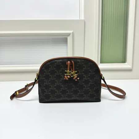 セリーヌ ショルダーバッグ