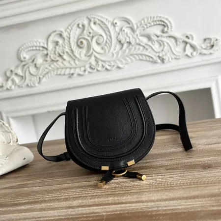 クロエ ショルダーバッグ