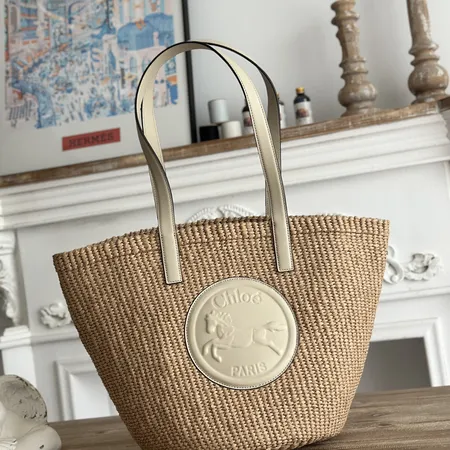 ヴァレンティノ ハンドバッグ