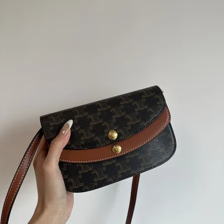 セリーヌ ショルダーバッグ