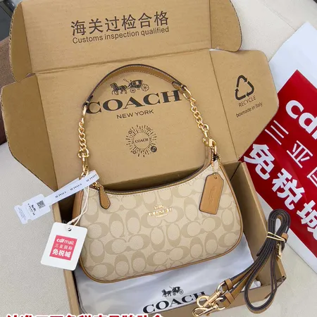 コーチ ハンドバッグ