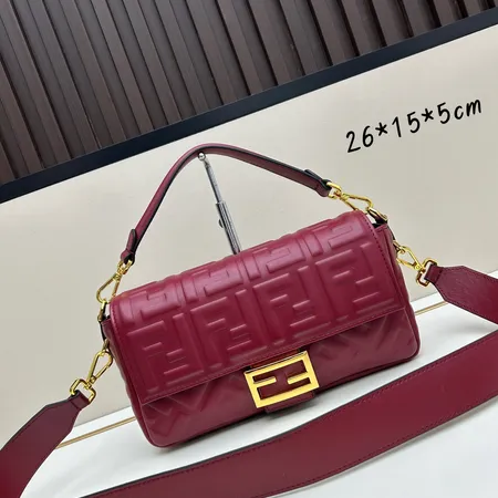 フェンディ ハンドバッグ