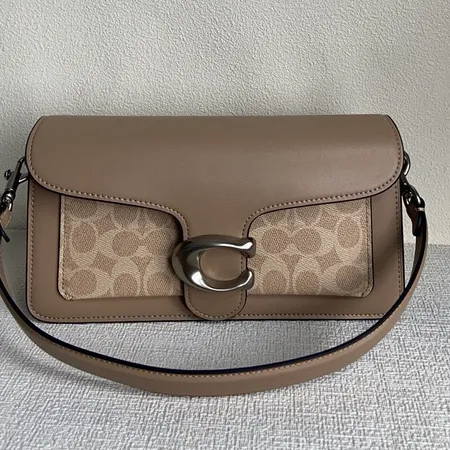 フェンディ ハンドバッグ