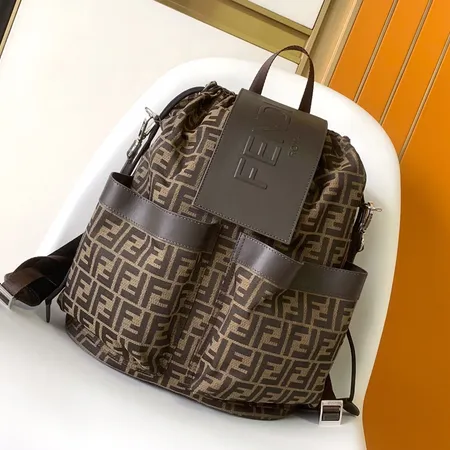 フェンディ リュックサック