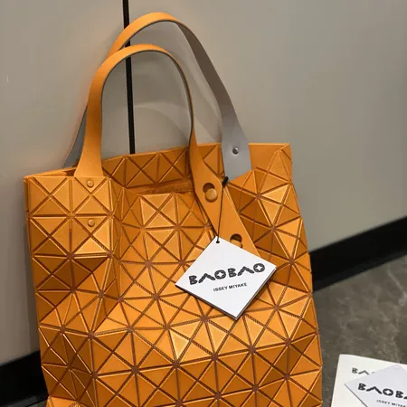 イッセイ ミヤケ ハンドバッグ