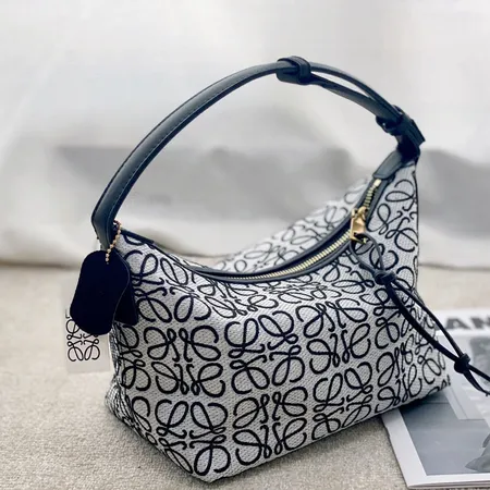 ロエベ ハンドバッグ