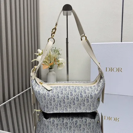 ロエベ ショルダーバッグ