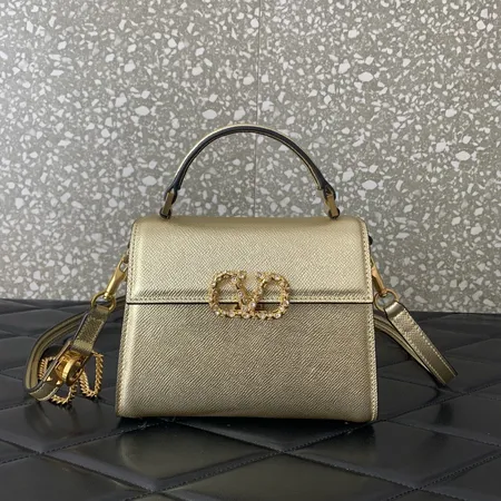 ヴァレンティノ ハンドバッグ