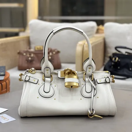 クロエ ハンドバッグ