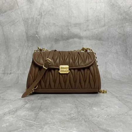 ミュウミュウ ショルダーバッグ