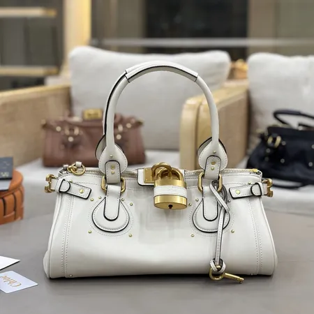 クロエ ハンドバッグ