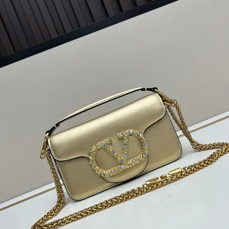 フェラガモ ハンドバッグ