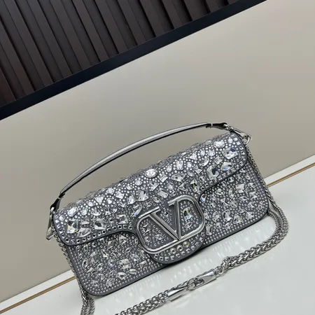 フェラガモ ハンドバッグ