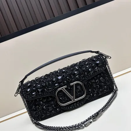 フェラガモ ハンドバッグ